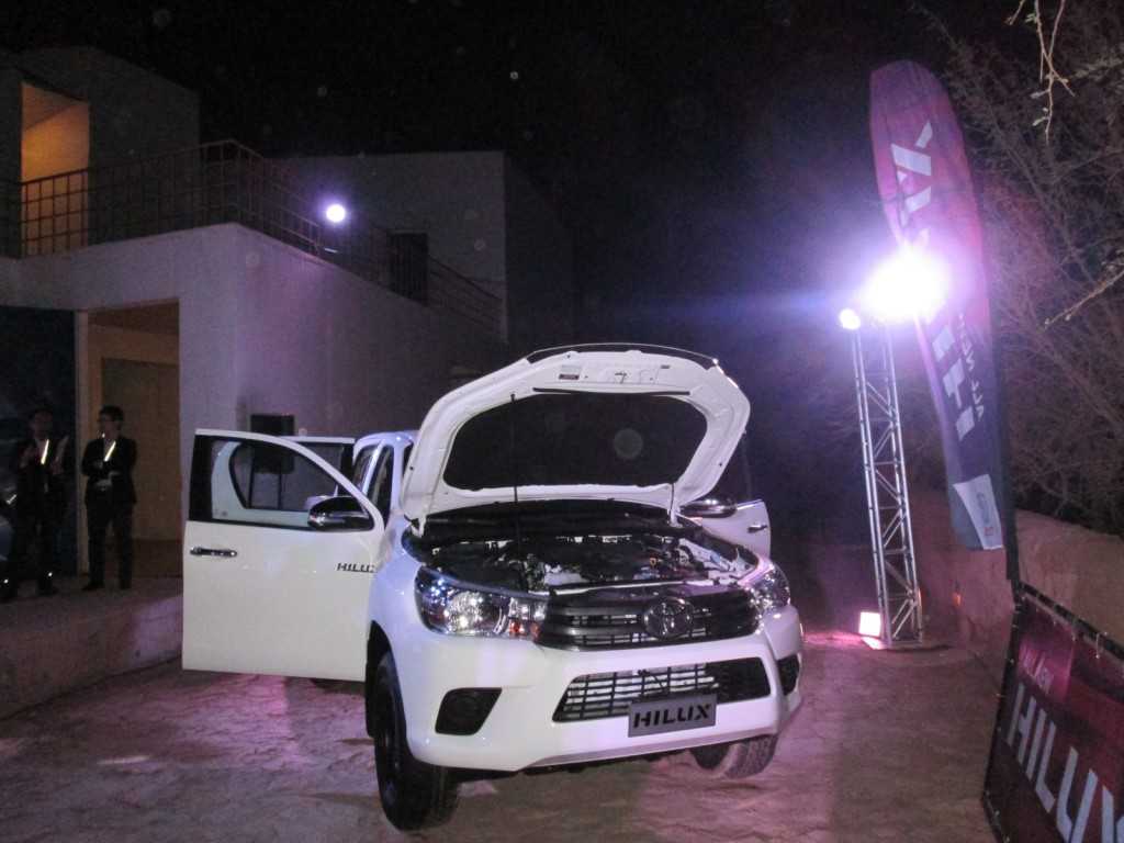 Toyota-All-New-Hilux-2016-Primer-d%C3%ADa-4.JPG