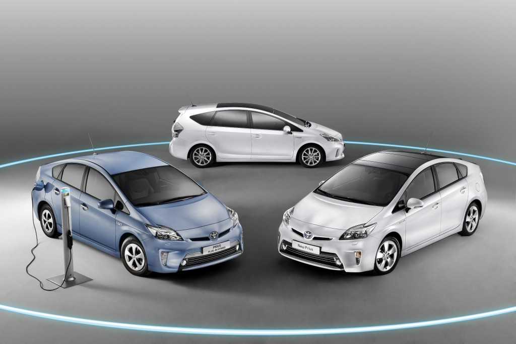 2013-Toyota-Prius-family