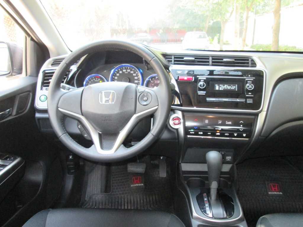 Honda City 1.5L i-VTEC 120 CV CVT EX 2015 Test Drive Rutamotor (12)