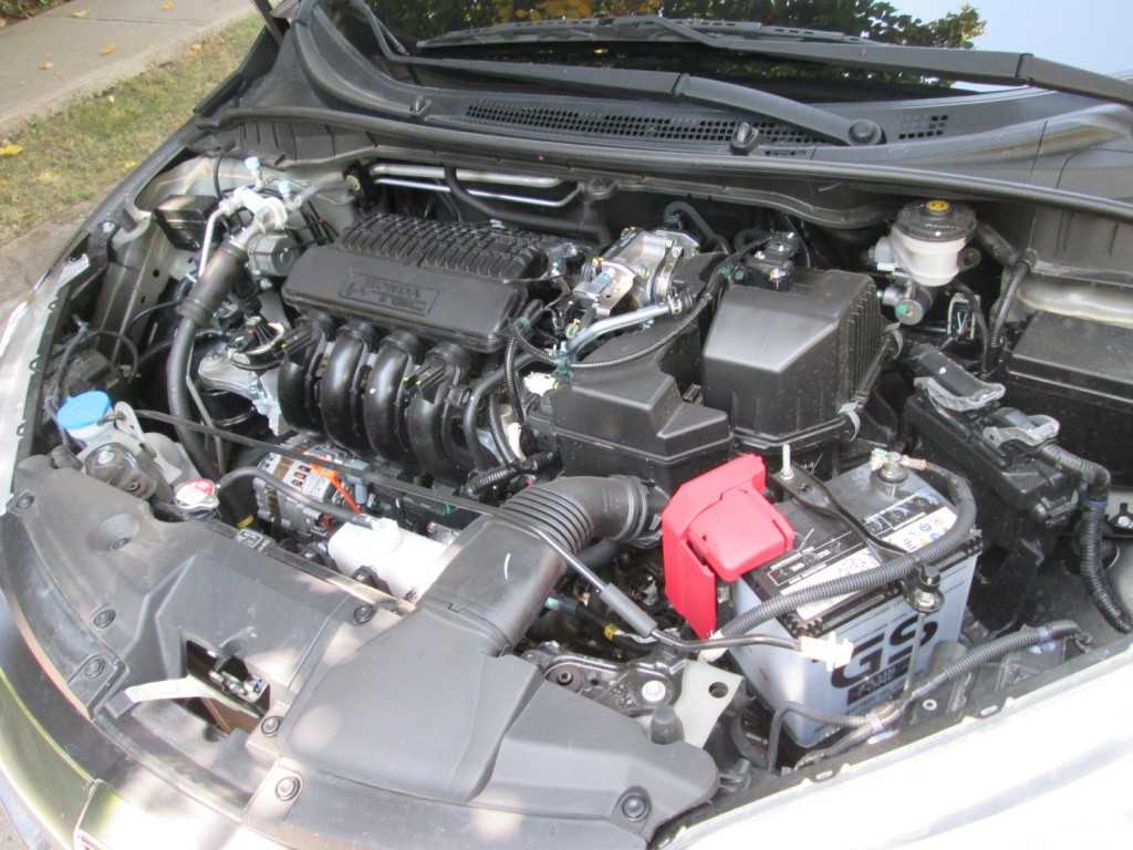 Honda City 1.5L i-VTEC 120 CV CVT EX 2015 Test Drive Rutamotor (51)
