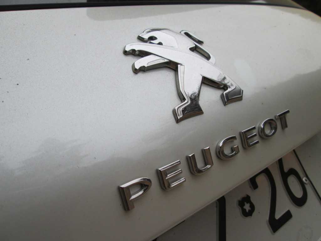 Peugeot 308 1.2T PureTech 2015 Test Drive Rutamotor (37)