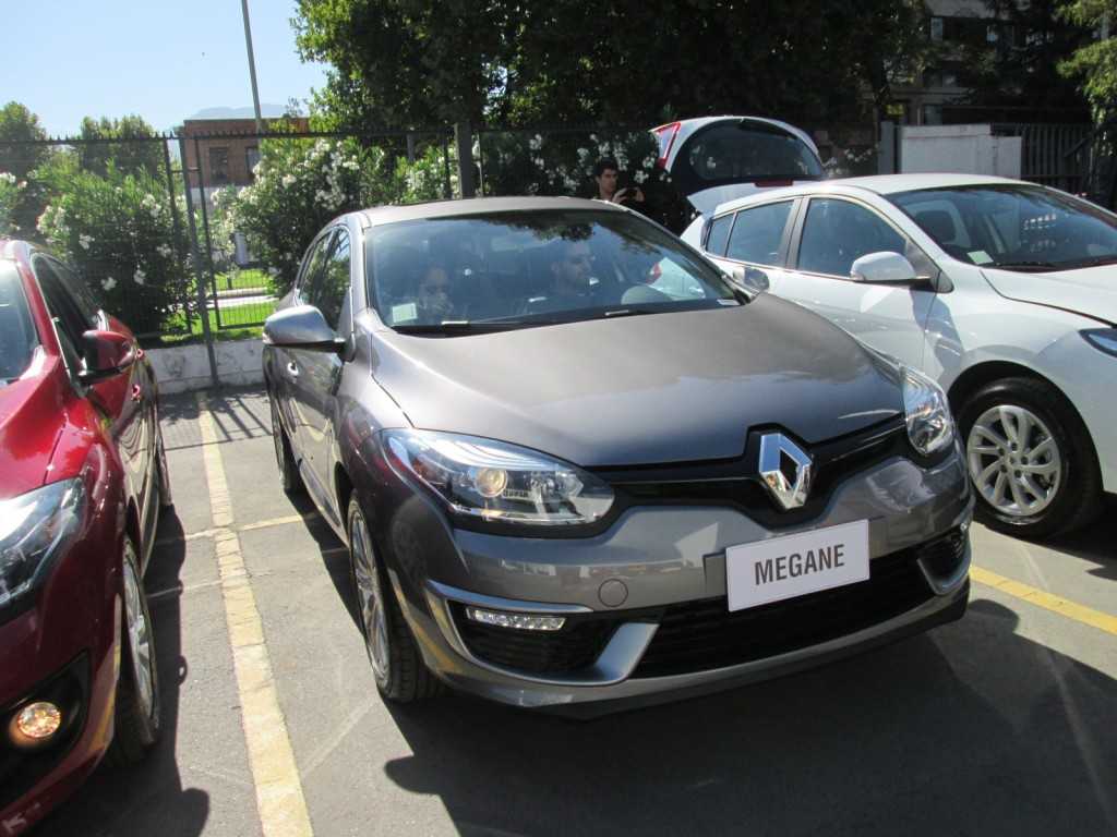 Renault Megane III facelift 2015 Lanzamiento (7)