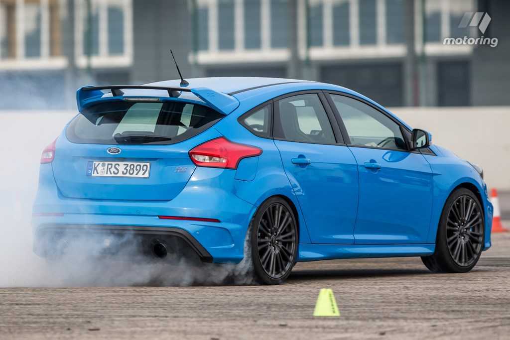 Ford-Focus-RS-2016-2