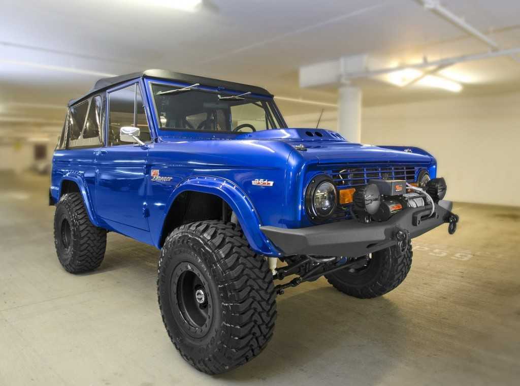 Early ford bronco shows #8
