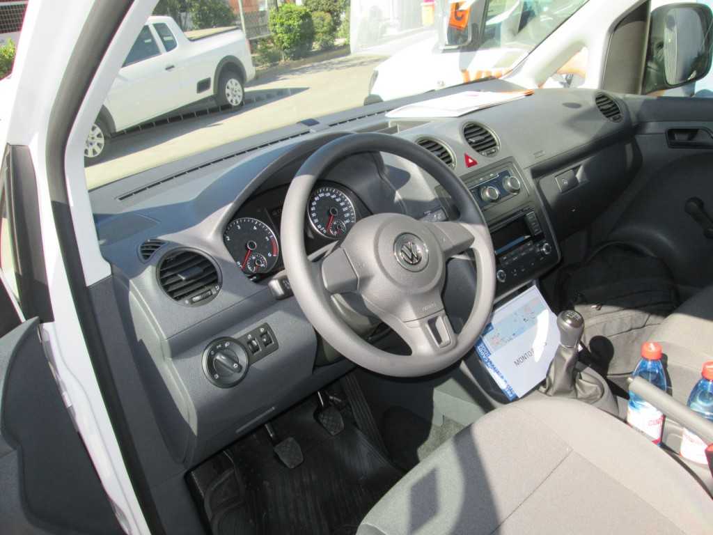 Volkswagen Caddy 2015 lanzamiento enero (42)