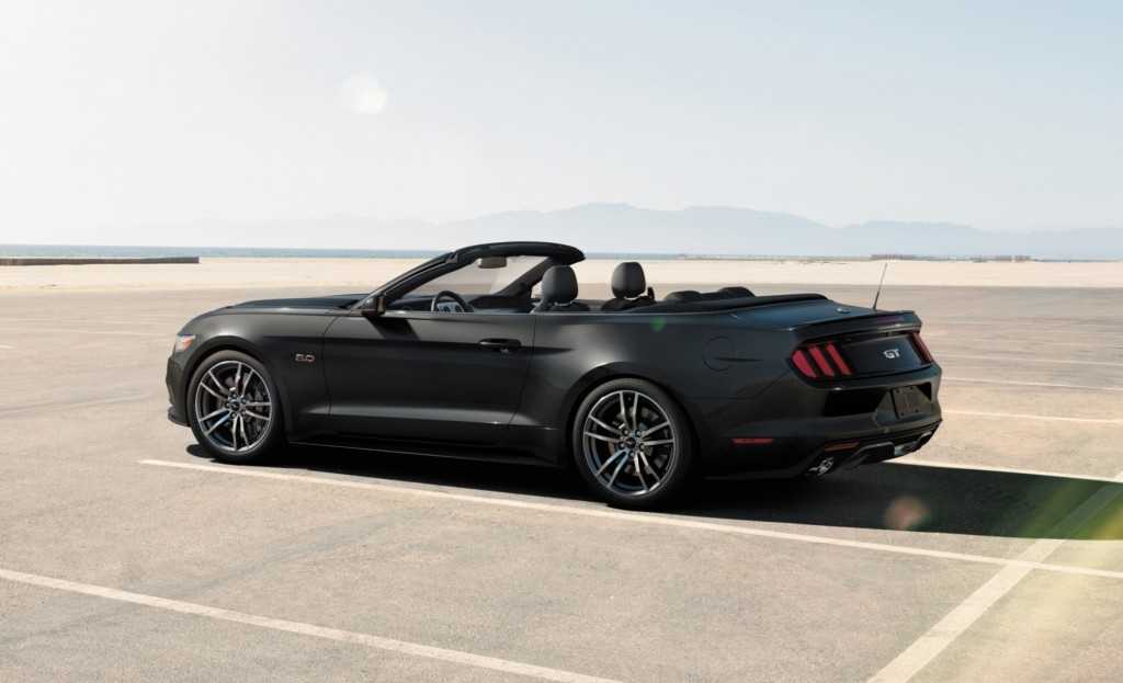 Ford Mustang Convertible (12)