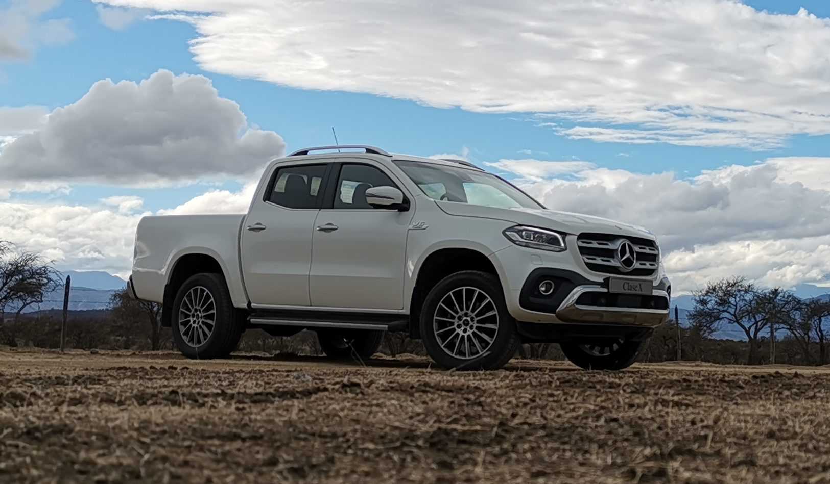 Se estrena en Chile la esperada Mercedes Benz X350d para coronar la gama de  la Clase X con su motor de 258 caballos - Rutamotor, image size:1625x949