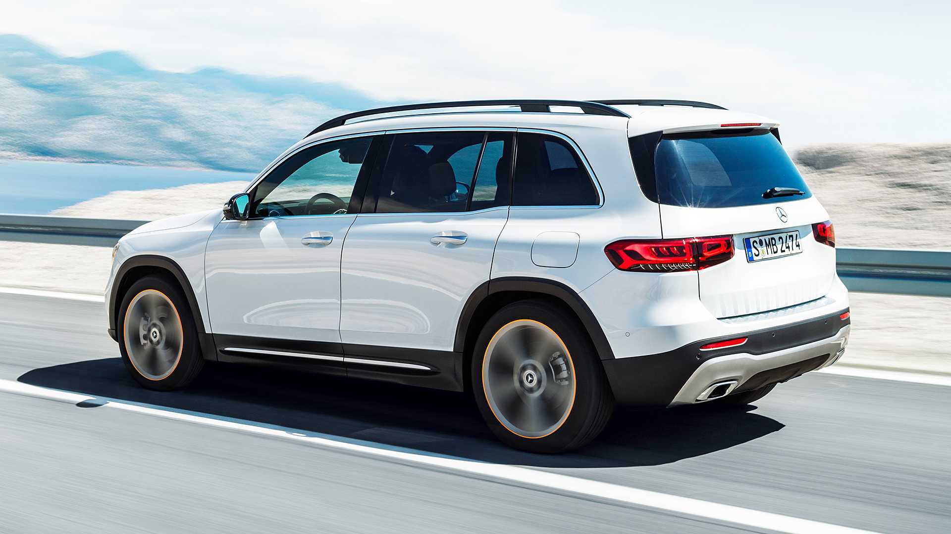 Mercedes Benz presentó al nuevo GLB, con espacio para hasta 7 pasajeros