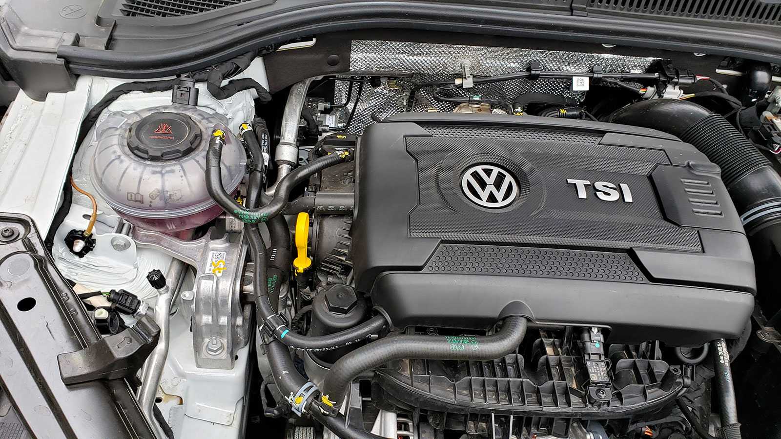 Volkswagen Jetta GLI DSG 2.0TSI 230 HP Un sedán con esteroides