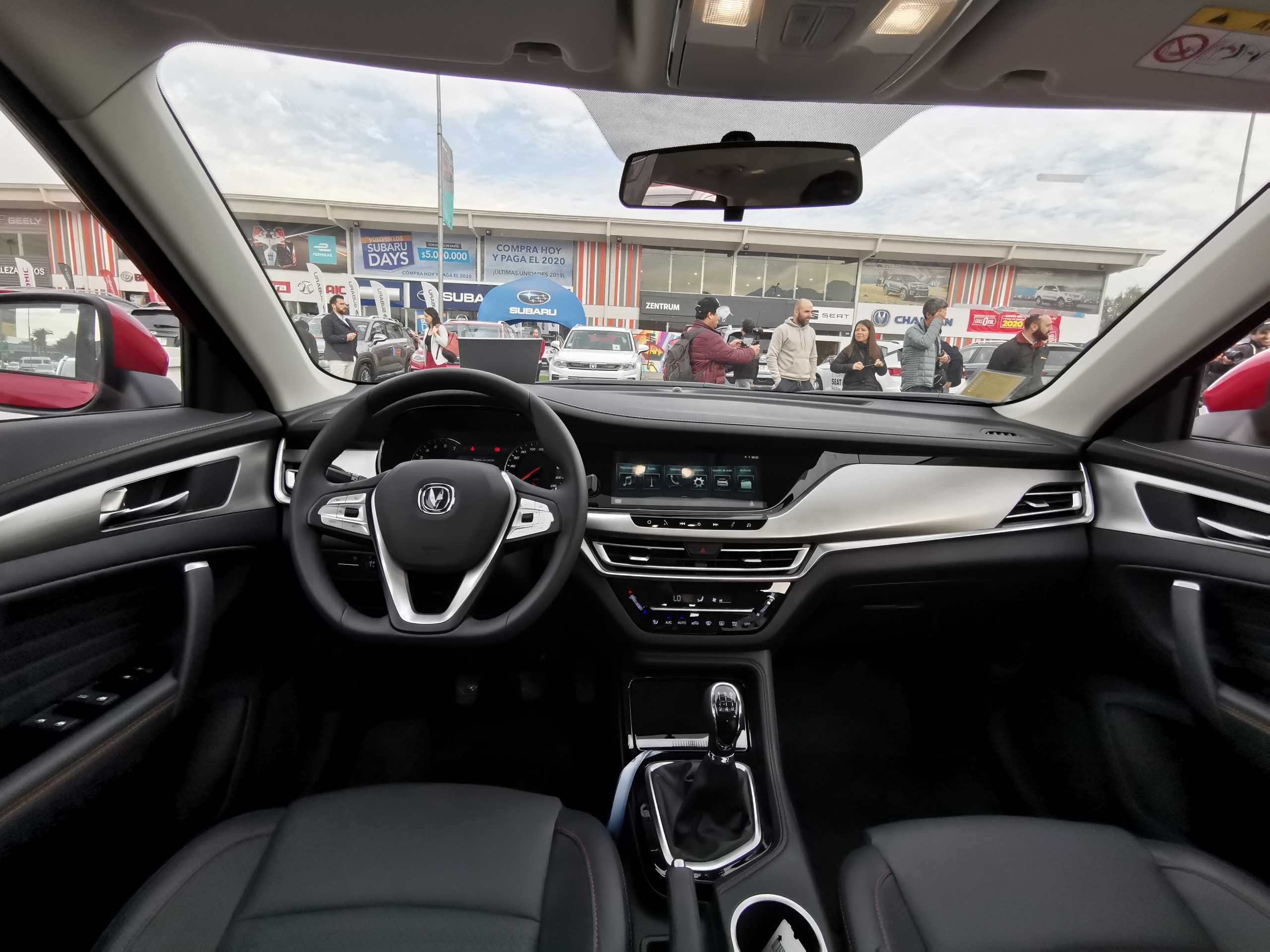 Changan cs35 plus салон