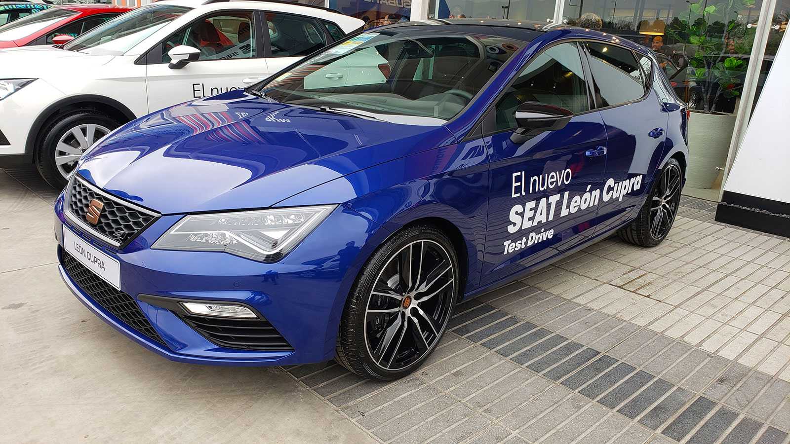 La gama del renovado SEAT Ibiza se completa con los básicos