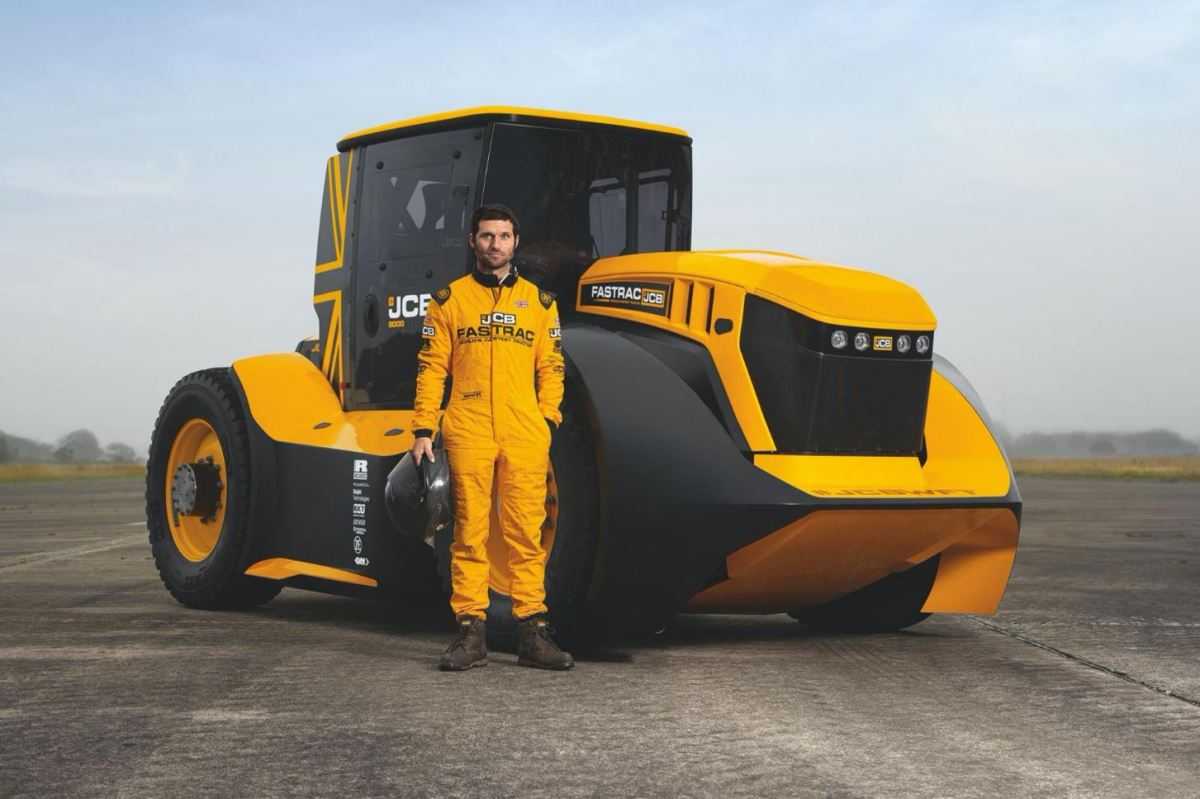 JCB Fastrac Two 8 Rutamotor