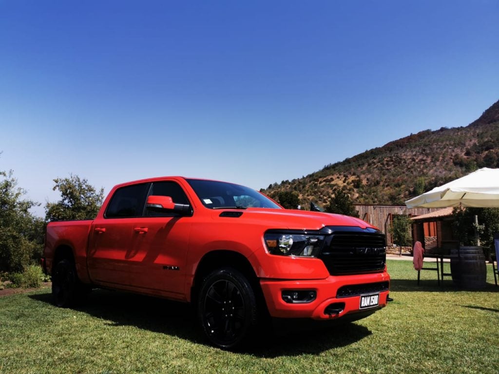 Yammine RAM estrena en Chile la nueva 1500 Bighorn con tecnología