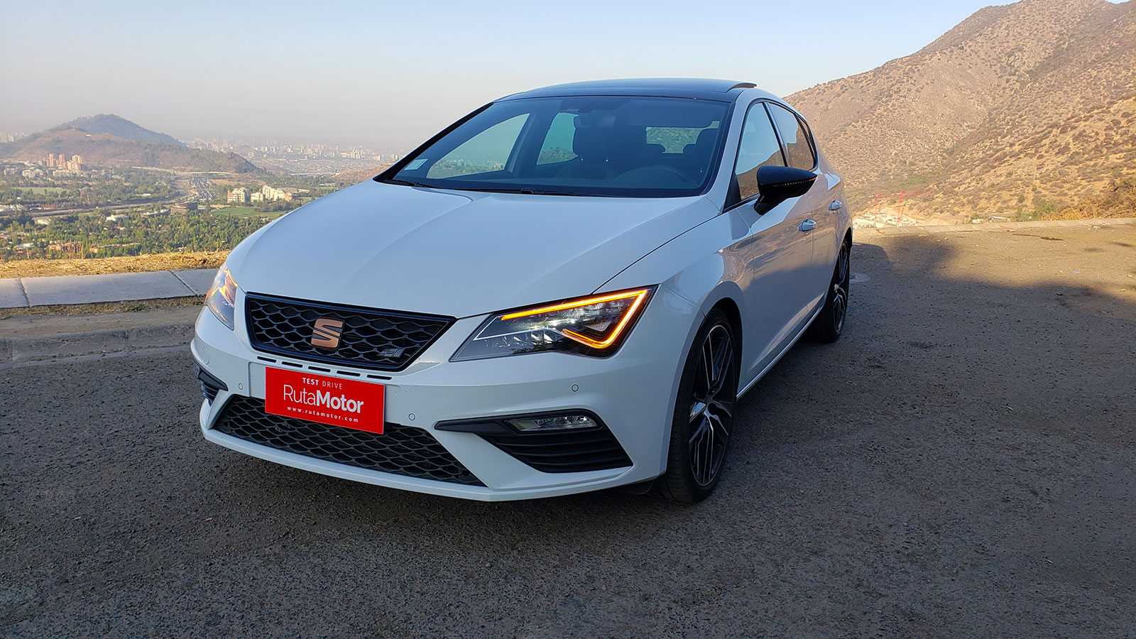 Seat Leon Cupra 2.0 TSI DSG6 290 CV - Un león español que ruge fuerte