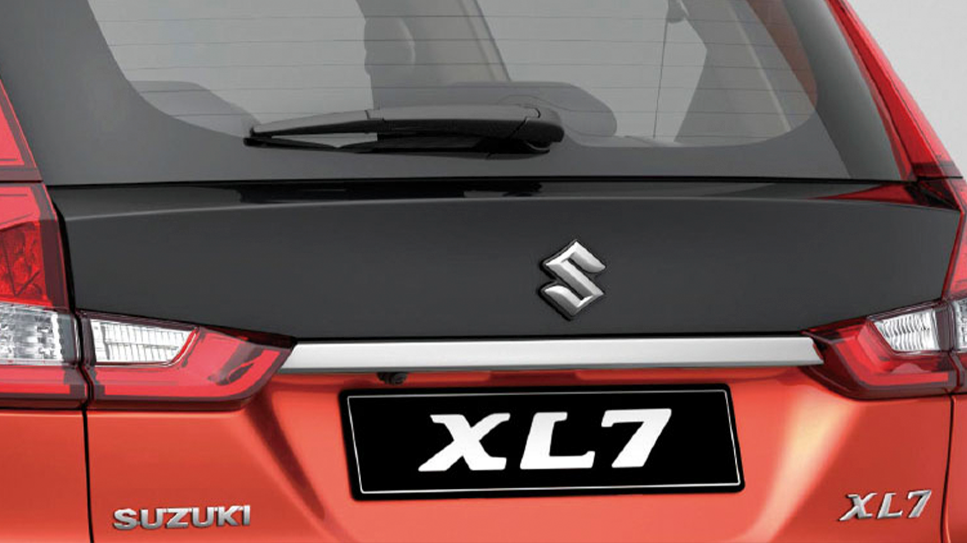 Suzuki-Nuevo-XL7-Exterior-03.png