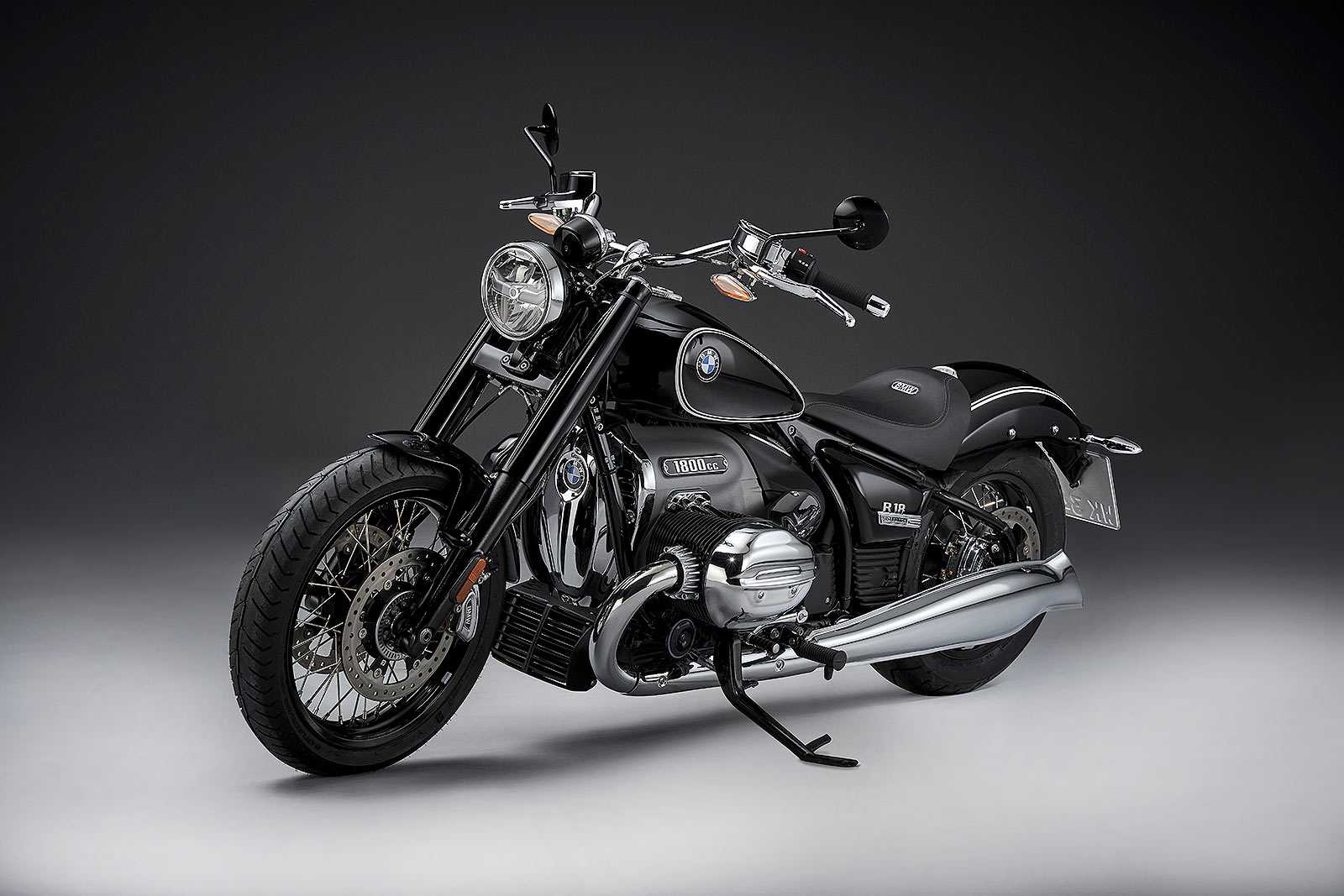 BMW Motorrad estrena en Chile su nueva moto cruiser R18