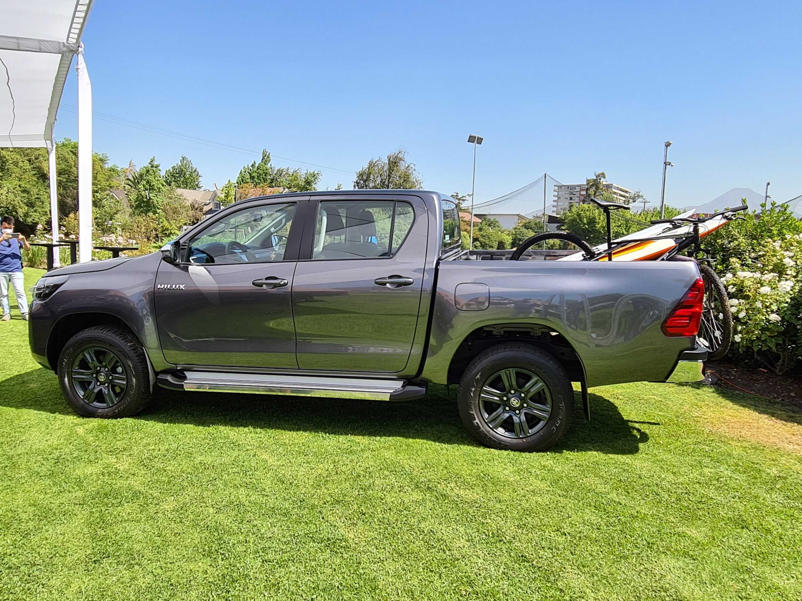 Toyota Hilux 2021 llega a Chile con grandes ambiciones