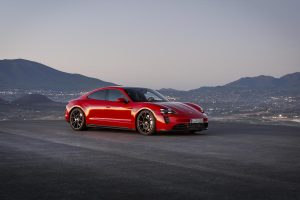 Taycan GTS 2