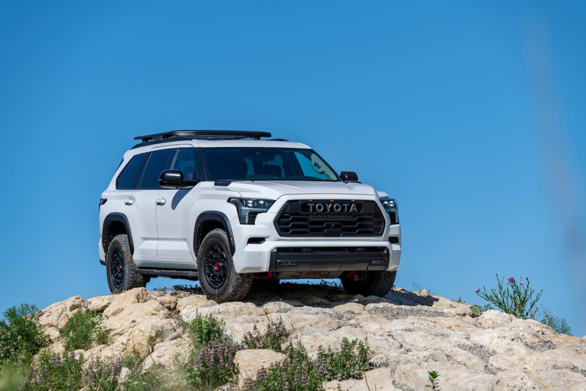 La Toyota Sequoia TRD 2023 es su SUV más grande lista para salir del