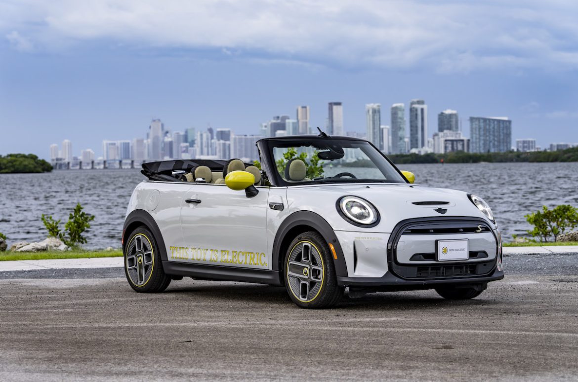 Mini Cooper SE Convertible