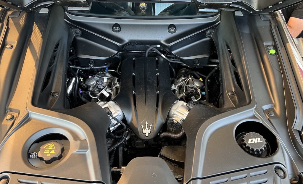 Maserati MC20