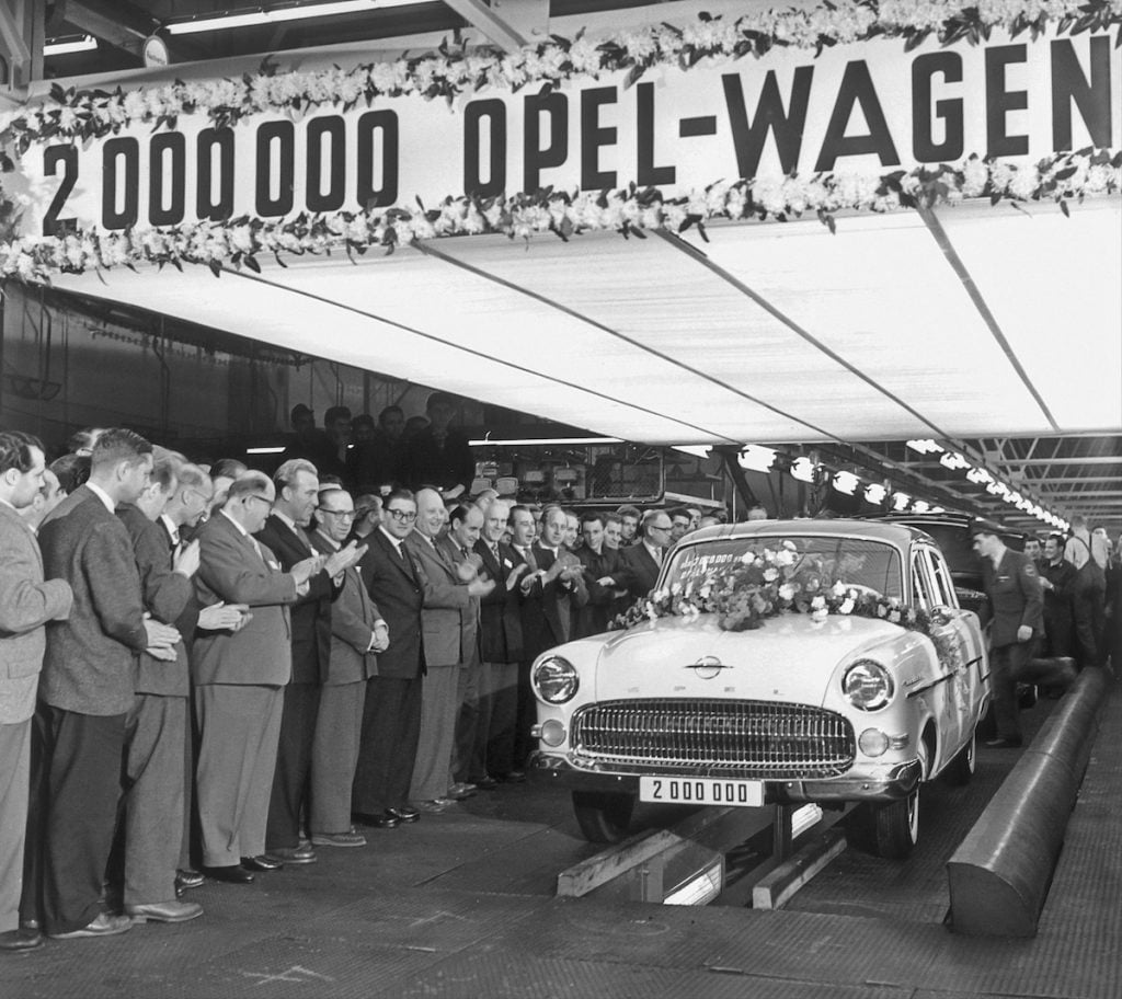 Opel 75