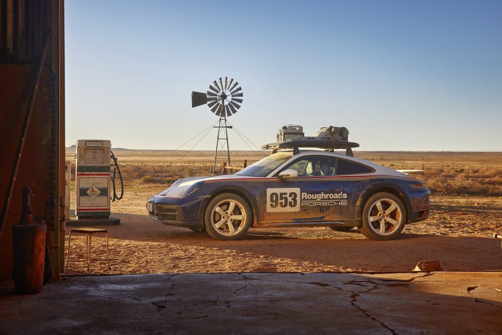 911