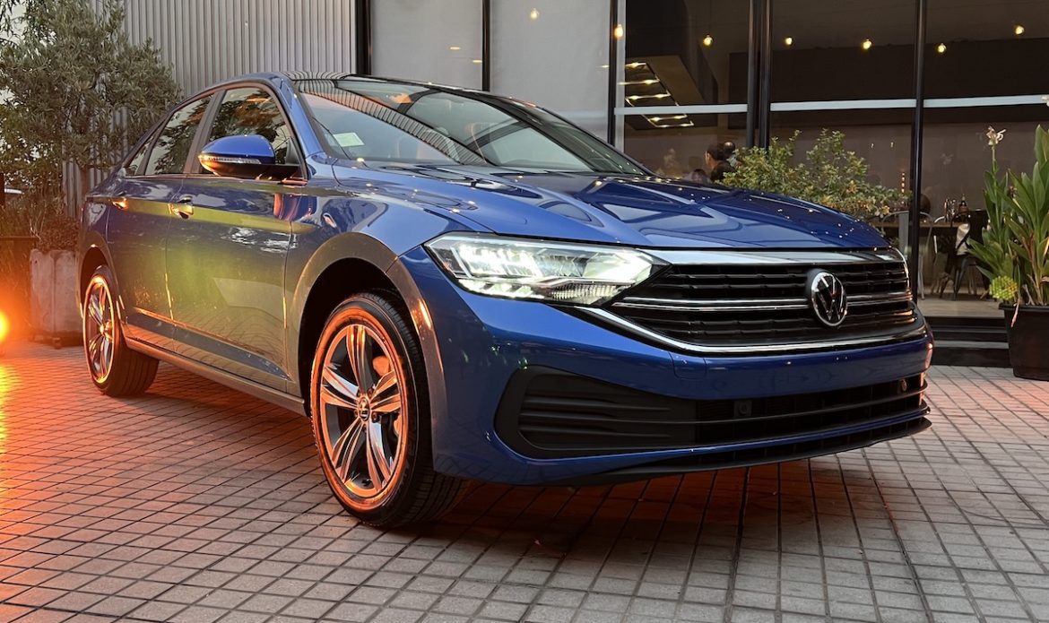 Volkswagen reintroduce en Chile el renovado sedán Jetta