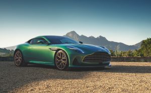 Aston Martin DB12