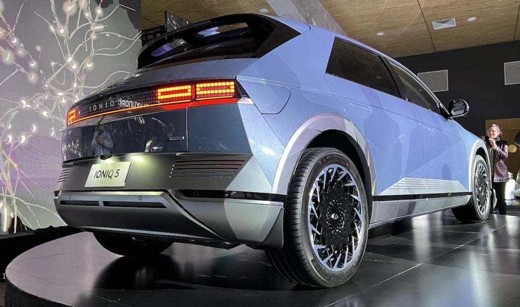 El Ioniq 5 debuta en Chile en versiones de tracción simple y doble