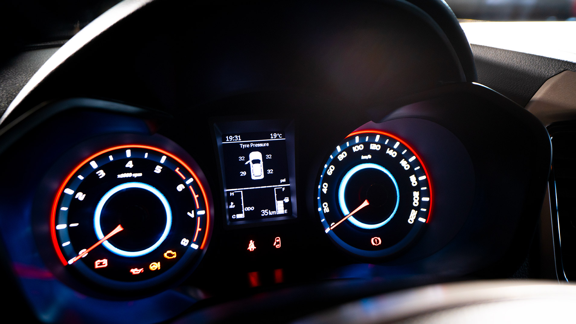 Mahindra estrena su totalmente nuevo XUV300 con un motor 1.2 turbo