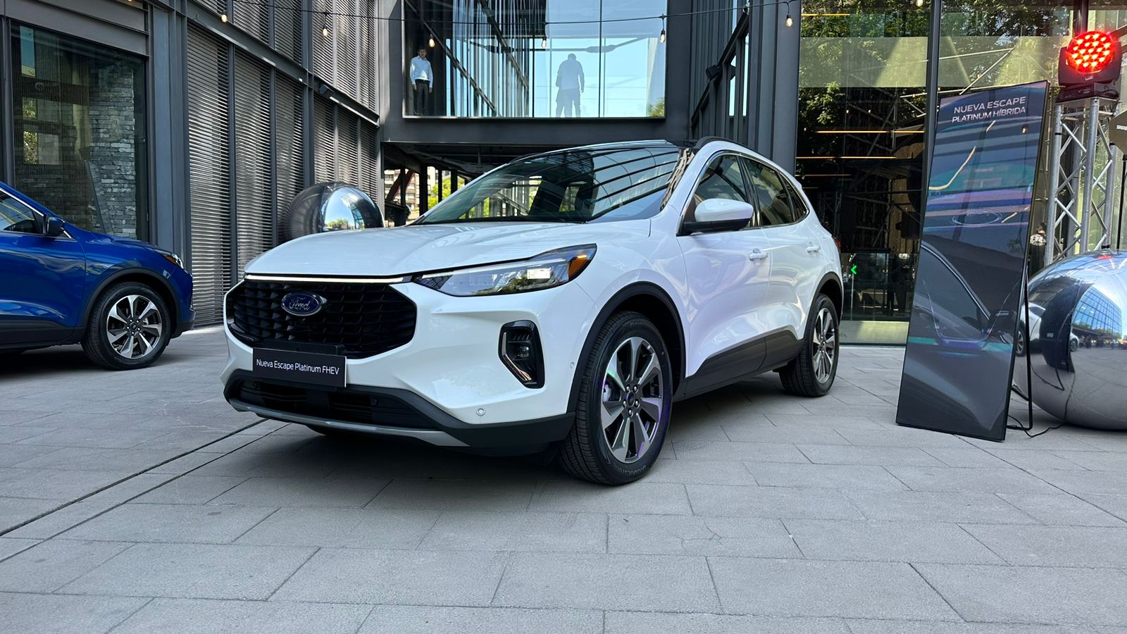 2018 Ford Escape SEL Sport Utility 4D Price, Listings \u0026 Reviews | Kelley  Blue Book, image size:1600x900