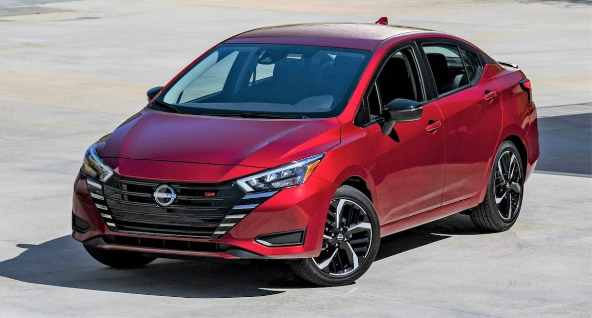 Nissan Versa SR