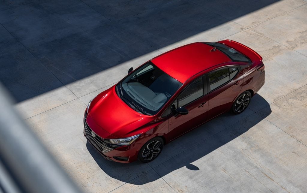 La gama Versa crece con la llegada de la versión SR de aires sport