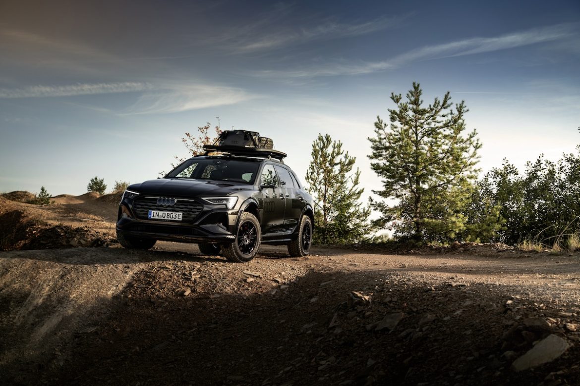 Q8 e-tron edition Dakar