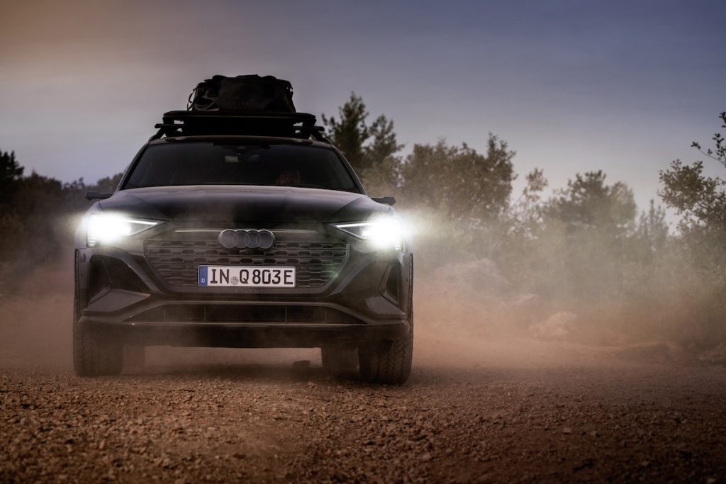 audi-q8-e-tron-edition-dakar-rutamotor
