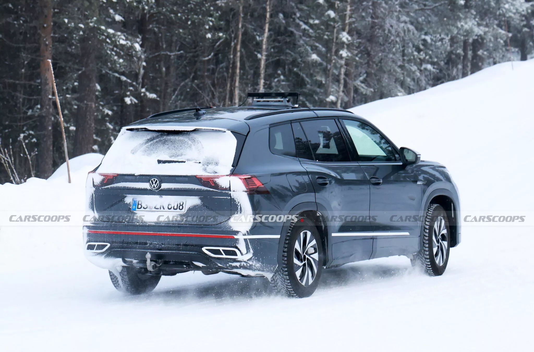 Es fotografiada durante pruebas la tercera generación del Volkswagen Tiguan 2025 Rutamotor