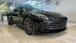 Aston Martin DB12