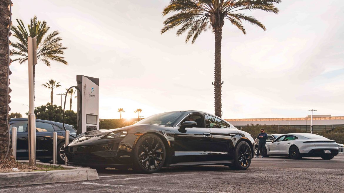 Porsche Taycan