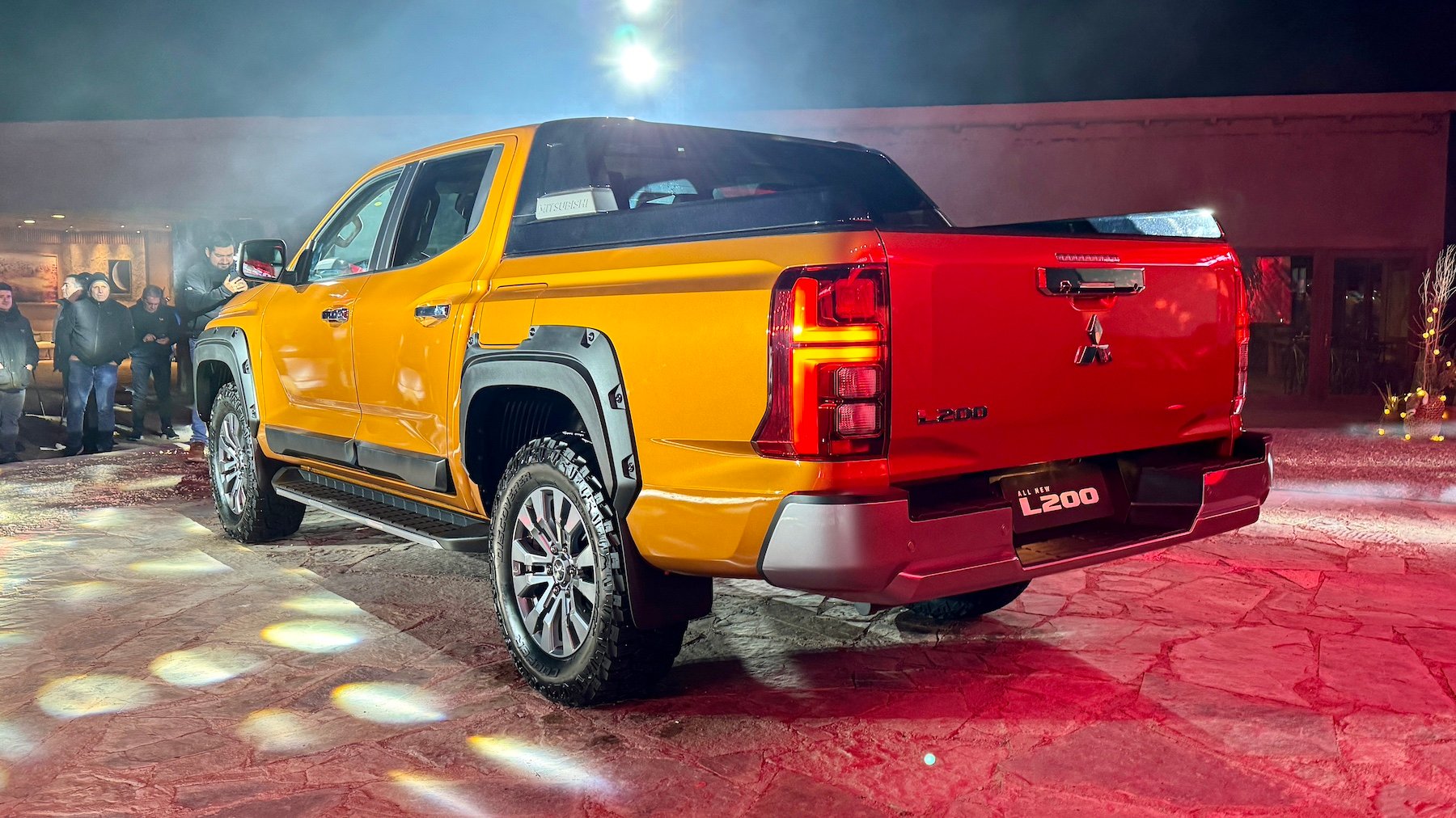 L200