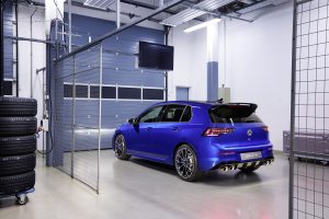 Golf R