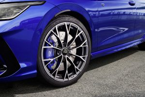 Golf R