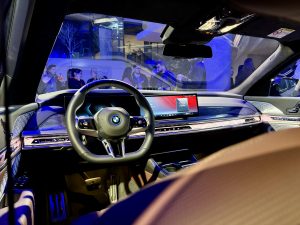 BMW i7