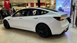 Tesla Model 3 Performance