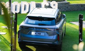 Omoda C9