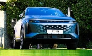 Omoda C9