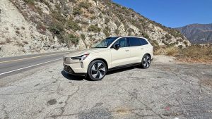 Volvo EX90