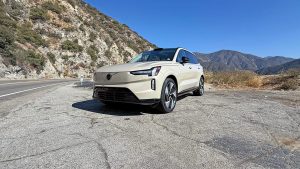 Volvo EX90