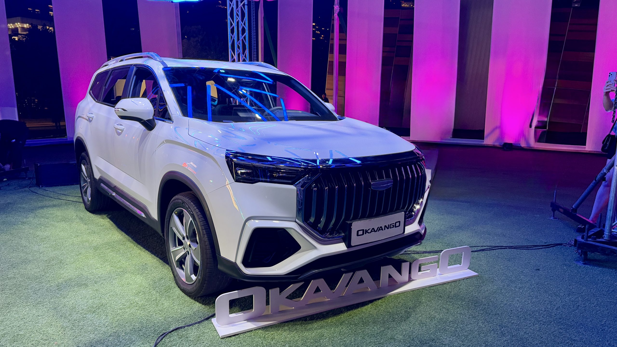 Geely Okavango