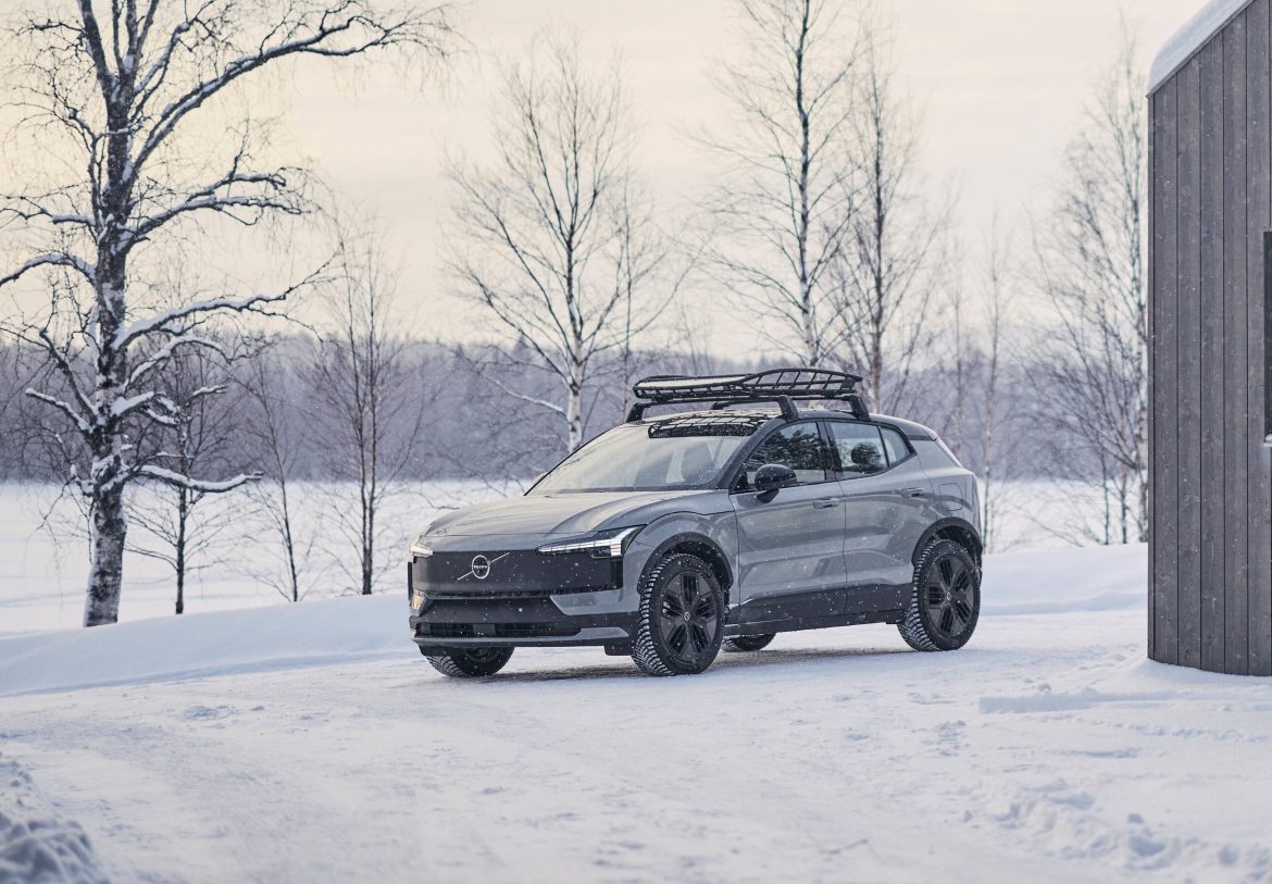 Volvo EX30 Cross Country